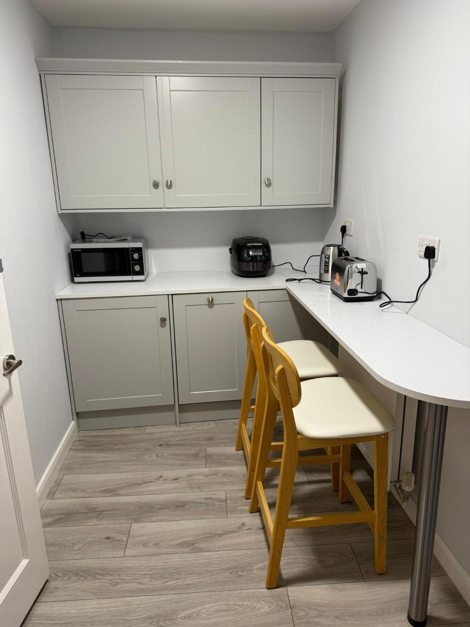 Luxury With Sea Views And Modern Conveniences Swansea